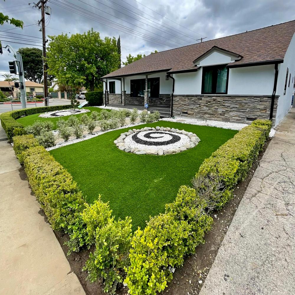 Why Choose Eternal Turf & Pavers For Landscape Design