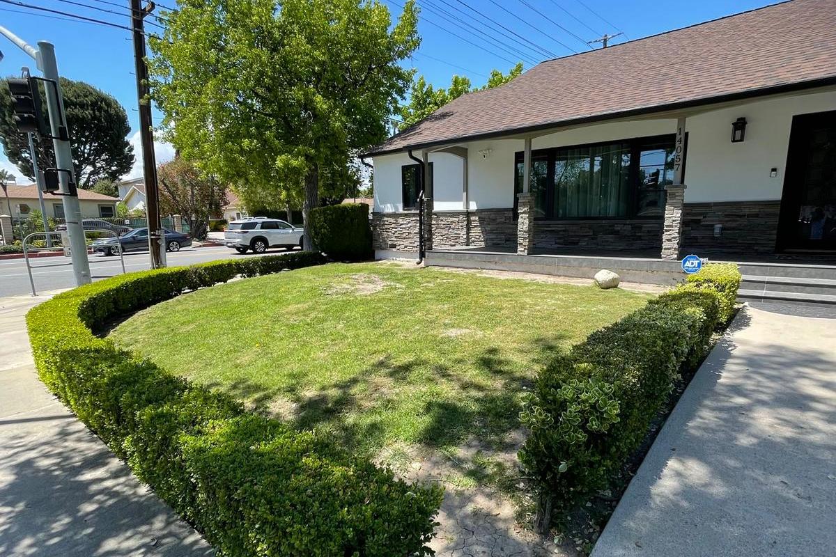 Front-Entryway-Turf-Stone-Design-in-Del-Mar-CA-5