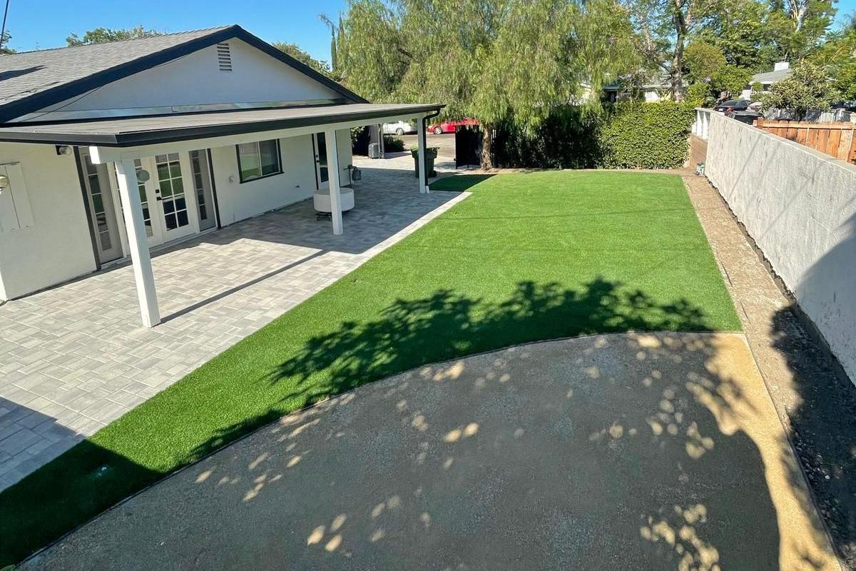 Turf-And-Pavers-Installatin-in-La-Mesa-CA-4