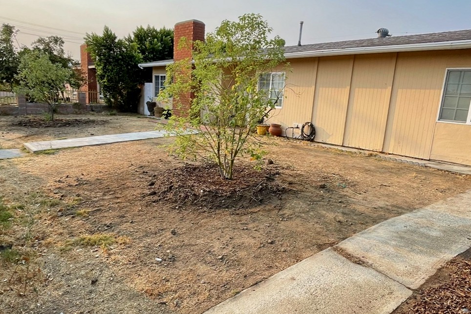 Eternal Turf & Pavers before (2)