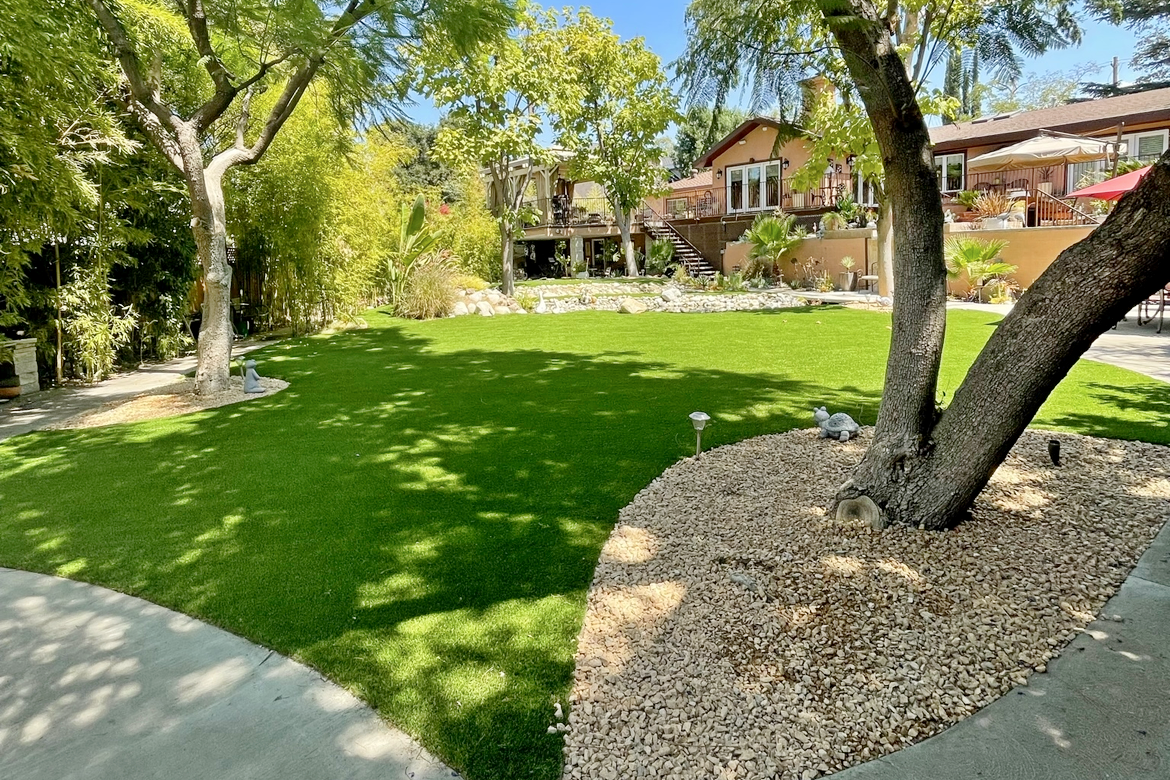 Eternal Turf and Pavers before and after (1)