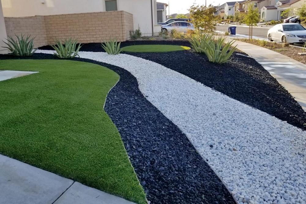 Go Green this 2026 With Quality Artificial Turf